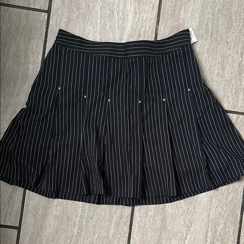 Ashworth Black Striped Golf Skirt with shorts size 10